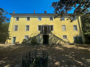 Case e ville in vendita di 600 m² in Via di Balbano