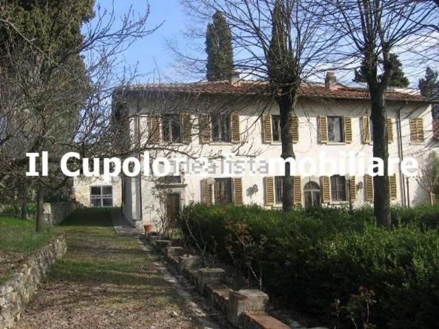 Case e ville in vendita di 600 m² in Via di Rosano