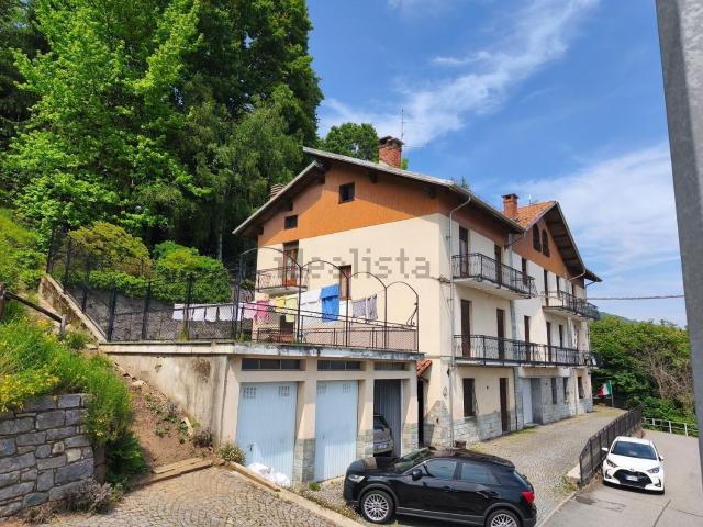 Case e ville in vendita di 600 m² in Via Duca degli Abruzzi, 2