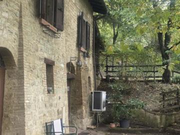 Case e ville in vendita di 600 m² in Via Europa