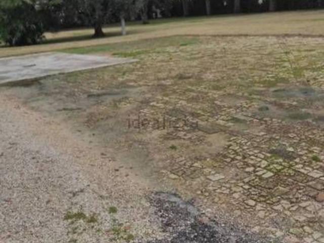 Case e ville in vendita di 600 m² in Via Luigi Einaudi, 11