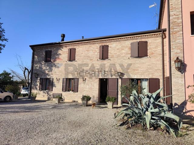Case e ville in vendita di 600 m² in Via Madonna Boschi, 14