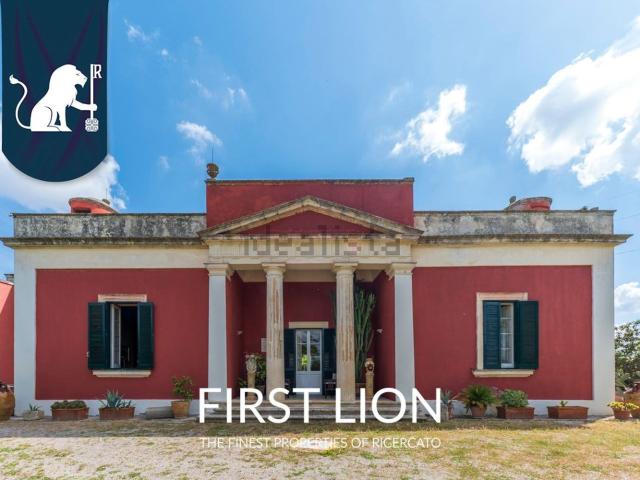 Case e ville in vendita di 600 m² in Via San Pietro in Lama, 212