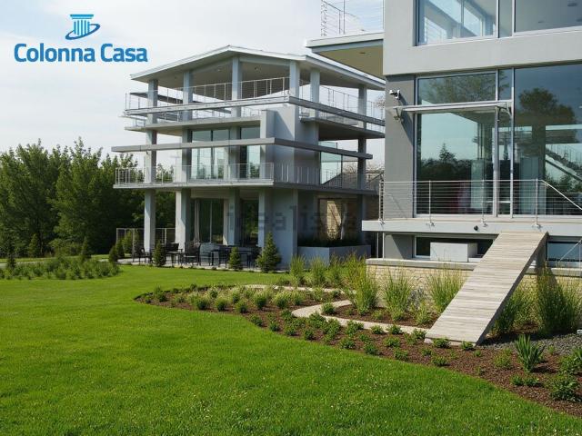 Case e ville in vendita di 600 m² in Contrada Archi