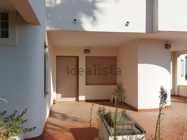 Case e ville in vendita di 600 m² in Contrada Ciampino