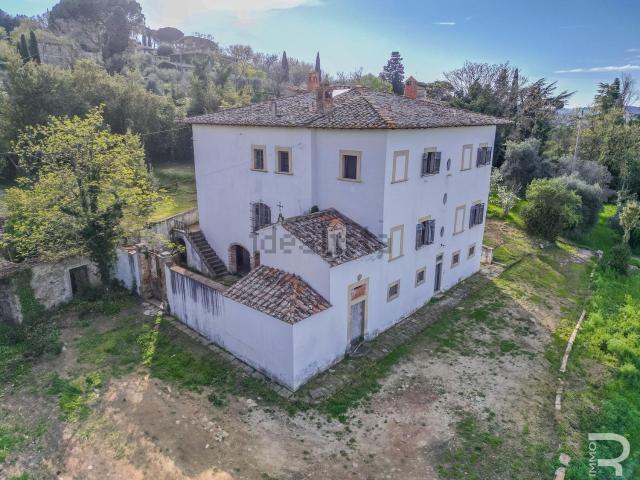 Case e ville in vendita di 600 m² in Località Vignale