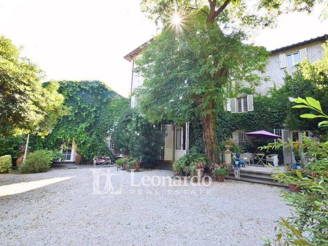 Case e ville in vendita di 600 m² in Piazza della Repubblica