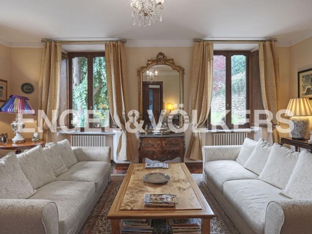 Case e ville in vendita di 600 m² in Strada Salino