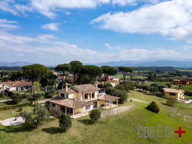 Case e ville in vendita di 600 m² in Strada Provinciale Pascolare, 213