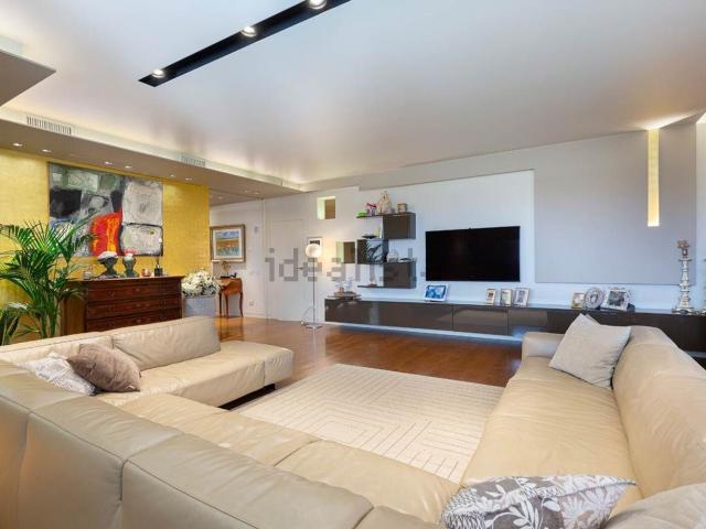 Case e ville in vendita di 610 m²