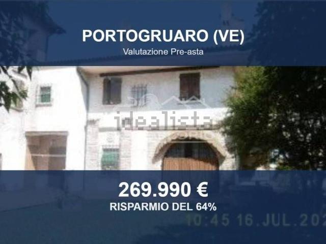Case e ville in vendita di 610 m² in Via Sant&apos Elisabetta, 43