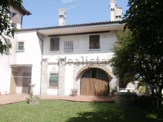 Case e ville in vendita di 610 m² in Via Sant&apos Elisabetta, 43