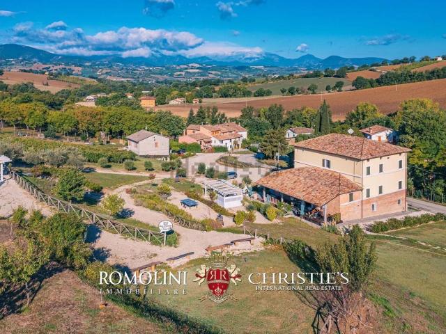 Case e ville in vendita di 615 m²