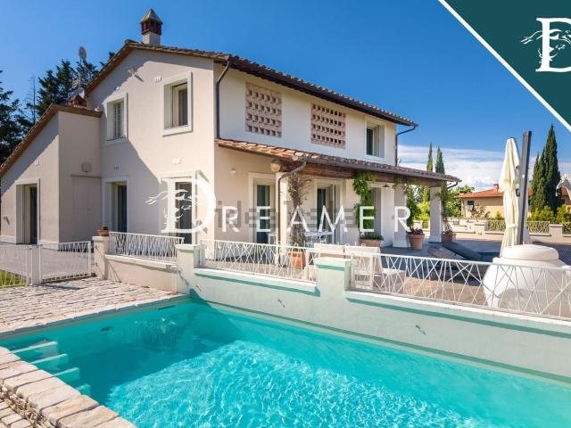 Case e ville in vendita di 615 m² in Via Ranci, 3
