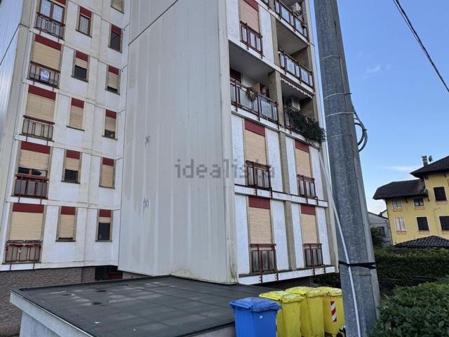 Case e ville in vendita di 616 m² in Via Cremosina