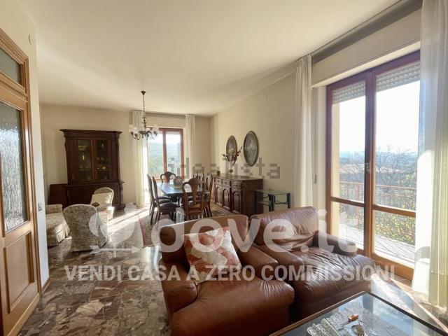 Case e ville in vendita di 616 m² in Via degli Etruschi, 18