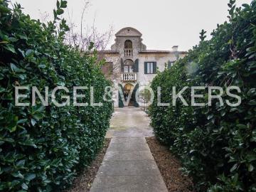 Case e ville in vendita di 618 m²