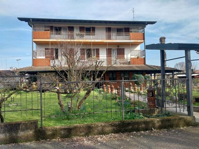 Case e ville in vendita di 618 m² in Via Gonzarola