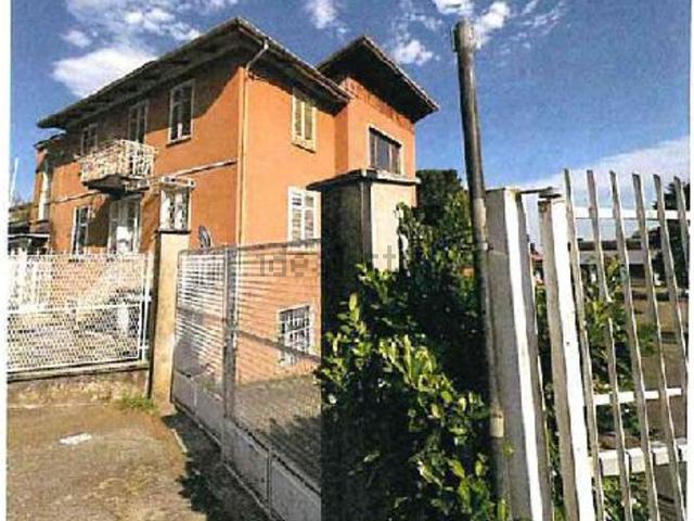Case e ville in vendita di 620 m² in Via Camilla Lampo