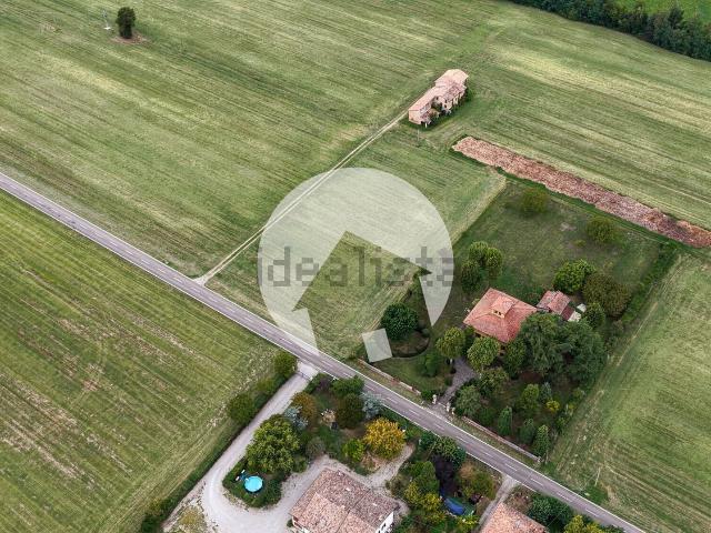 Case e ville in vendita di 620 m² in Via Ghiardo, 16