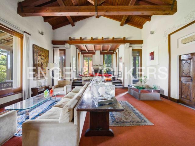 Case e ville in vendita di 621 m² in Via Isonzo, 36