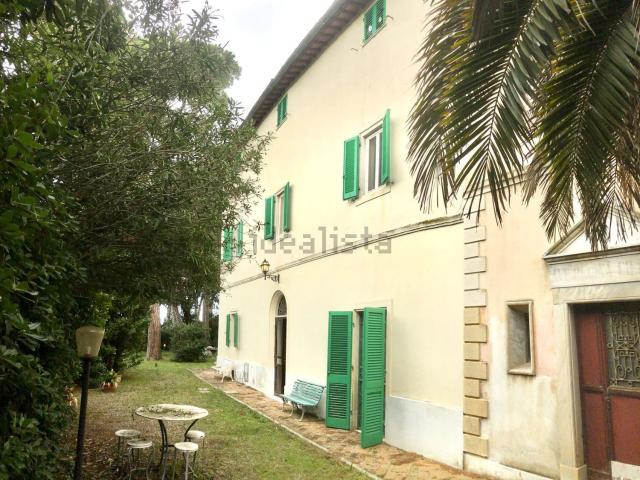 Case e ville in vendita di 626 m² in Via Gorizia