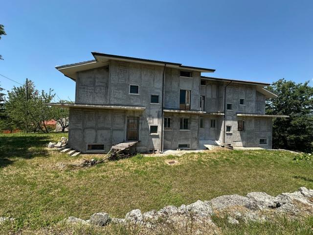 Case e ville in vendita di 628 m² in Piazza Sant&apos Antonio