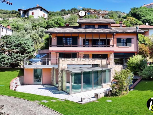 Case e ville in vendita di 630 m²