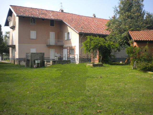 Case e ville in vendita di 630 m² in Frazione Vivario
