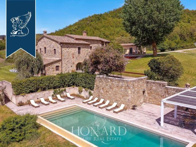 Case e ville in vendita di 625 m²