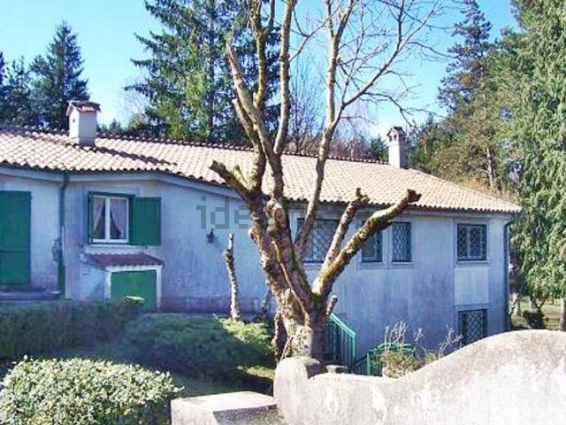 Case e ville in vendita di 640 m² in Via degli Abeti
