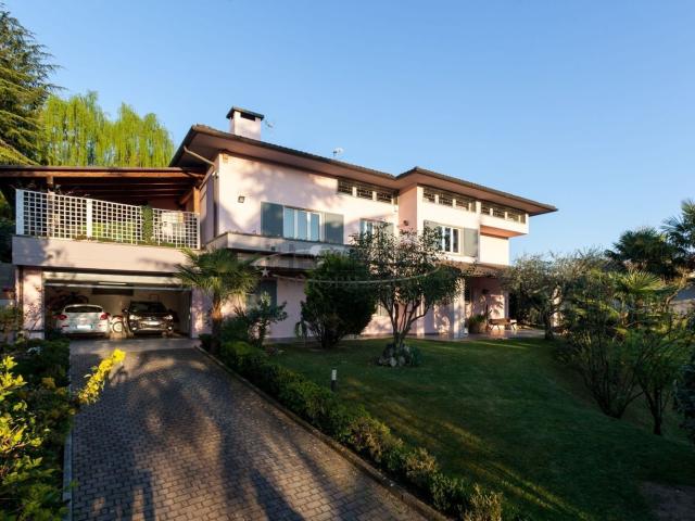 Case e ville in vendita di 650 m²