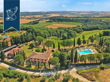 Case e ville in vendita di 650 m²