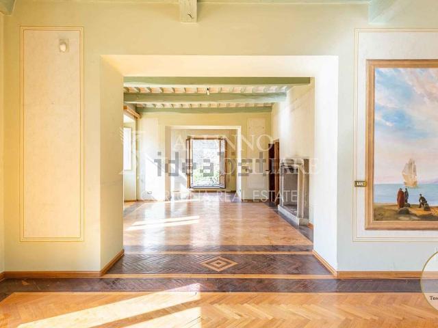 Case e ville in vendita di 650 m²