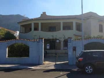 Case e ville in vendita di 650 m² in Via Barcarello