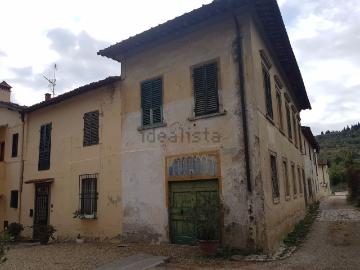 Case e ville in vendita di 650 m² in Via Molino di Villamagna