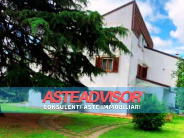 Case e ville in vendita di 650 m² in Via San Marcello, 104