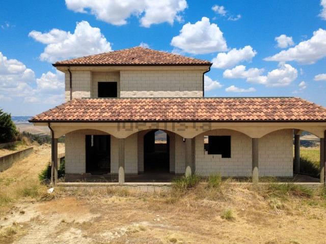 Case e ville in vendita di 650 m² in Strada Provinciale Montescaglioso Ginosa