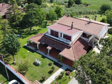 Case e ville in vendita di 657 m² in Via Maracco