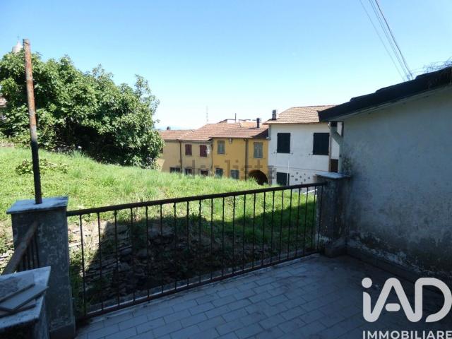 Case e ville in vendita di 65 m² in Via 4 Novembre