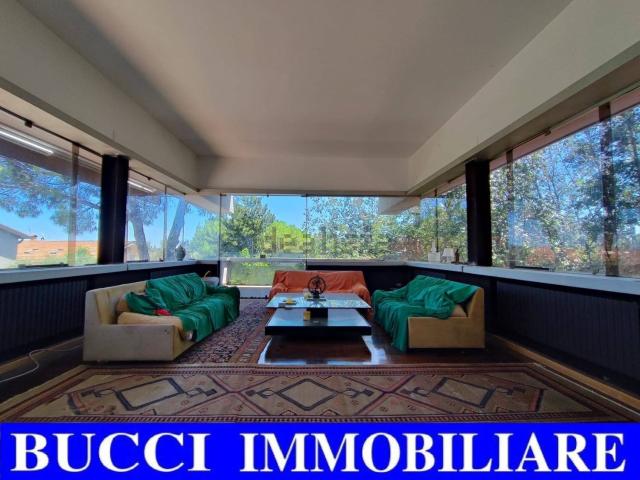 Case e ville in vendita di 660 m² in Via Canonico