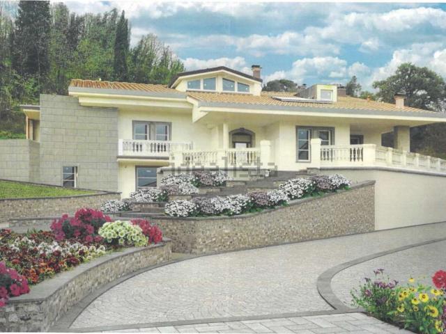 Case e ville in vendita di 660 m² in Via del Cesto