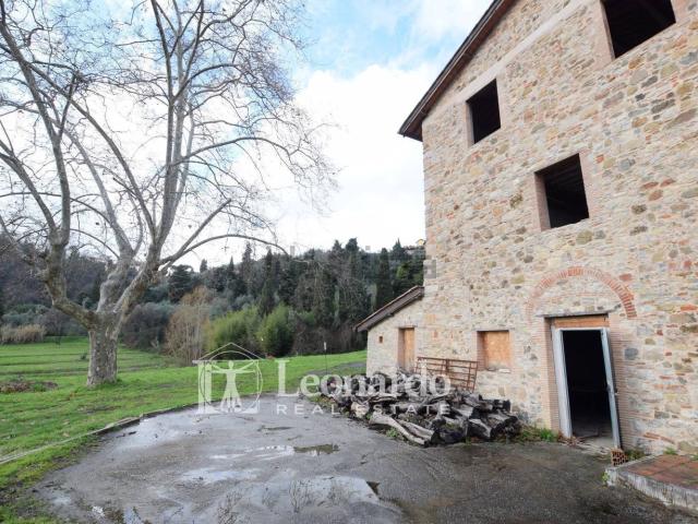 Case e ville in vendita di 660 m² in Via di Pera