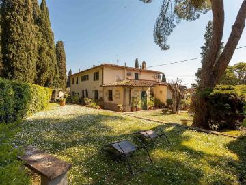 Case e ville in vendita di 664 m² in Via di Rinaldi