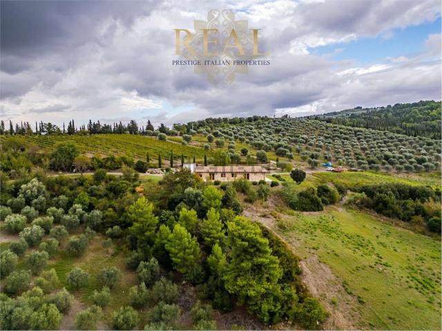 Case e ville in vendita di 670 m² in Via Senese