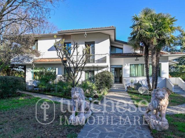 Case e ville in vendita di 670 m² in Via Premurana, 30