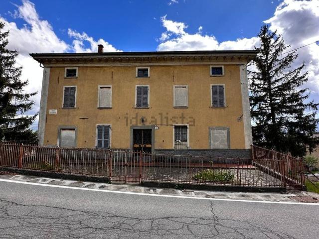 Case e ville in vendita di 678 m²