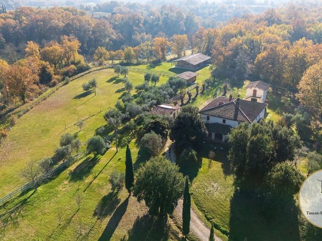 Case e ville in vendita di 679 m²