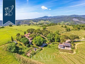 Case e ville in vendita di 680 m²