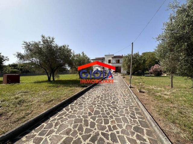 Case e ville in vendita di 680 m² in Via Grancelsa